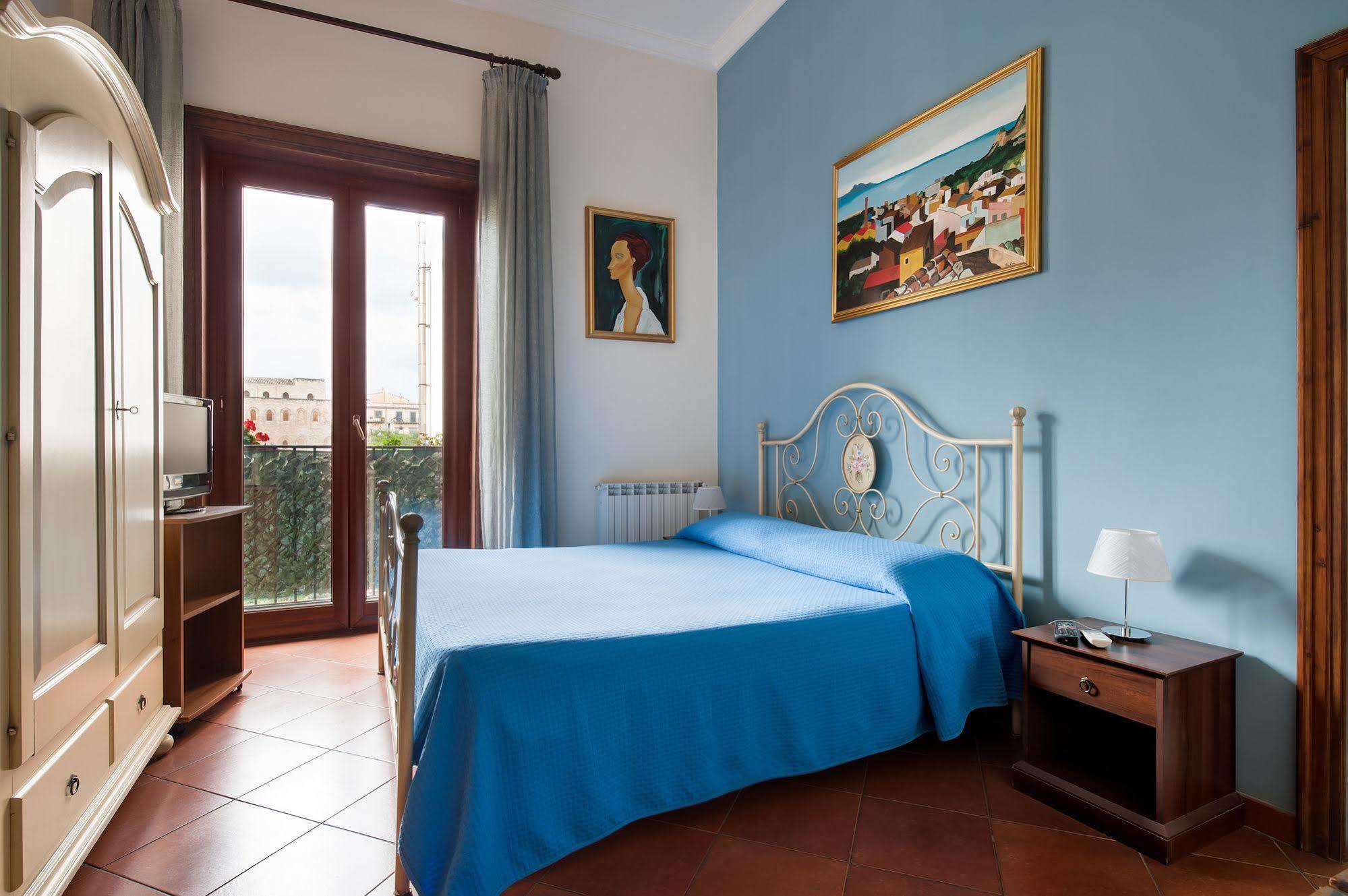 B&B Casa Degli Artisti Palermo Eksteriør billede
