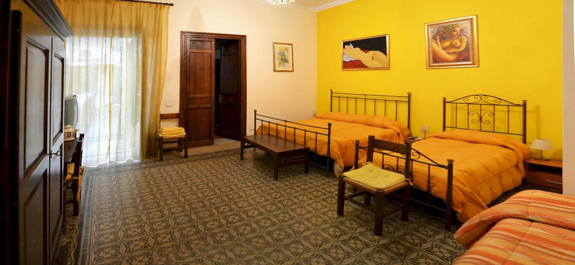 B&B Casa Degli Artisti Palermo Eksteriør billede